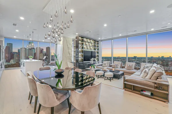 $3,495,000 | 1711 Allen Parkway, Unit 2704, Houston, TX 77019