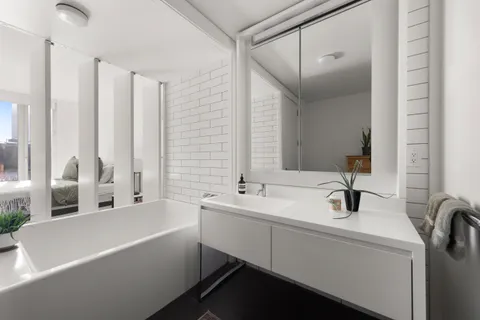 $969,000 | 15 William Street, Unit 10C | Financial District