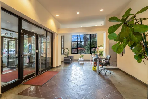 $350,000 | 2575 Palisade Avenue, Unit 11J | Spuyten Duyvil