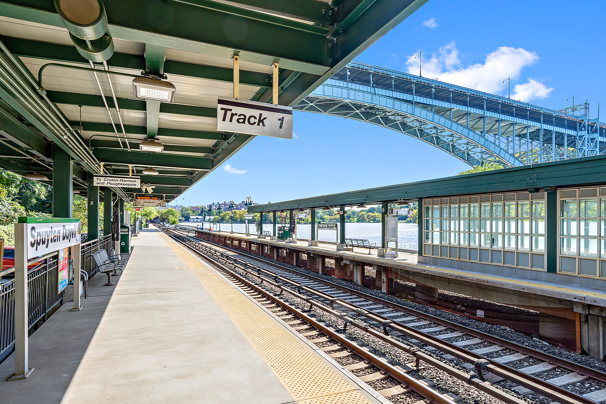3210 Arlington Avenue, Unit 3D Bronx, NY 10463 - Photo 16 of 24 a view of a train station