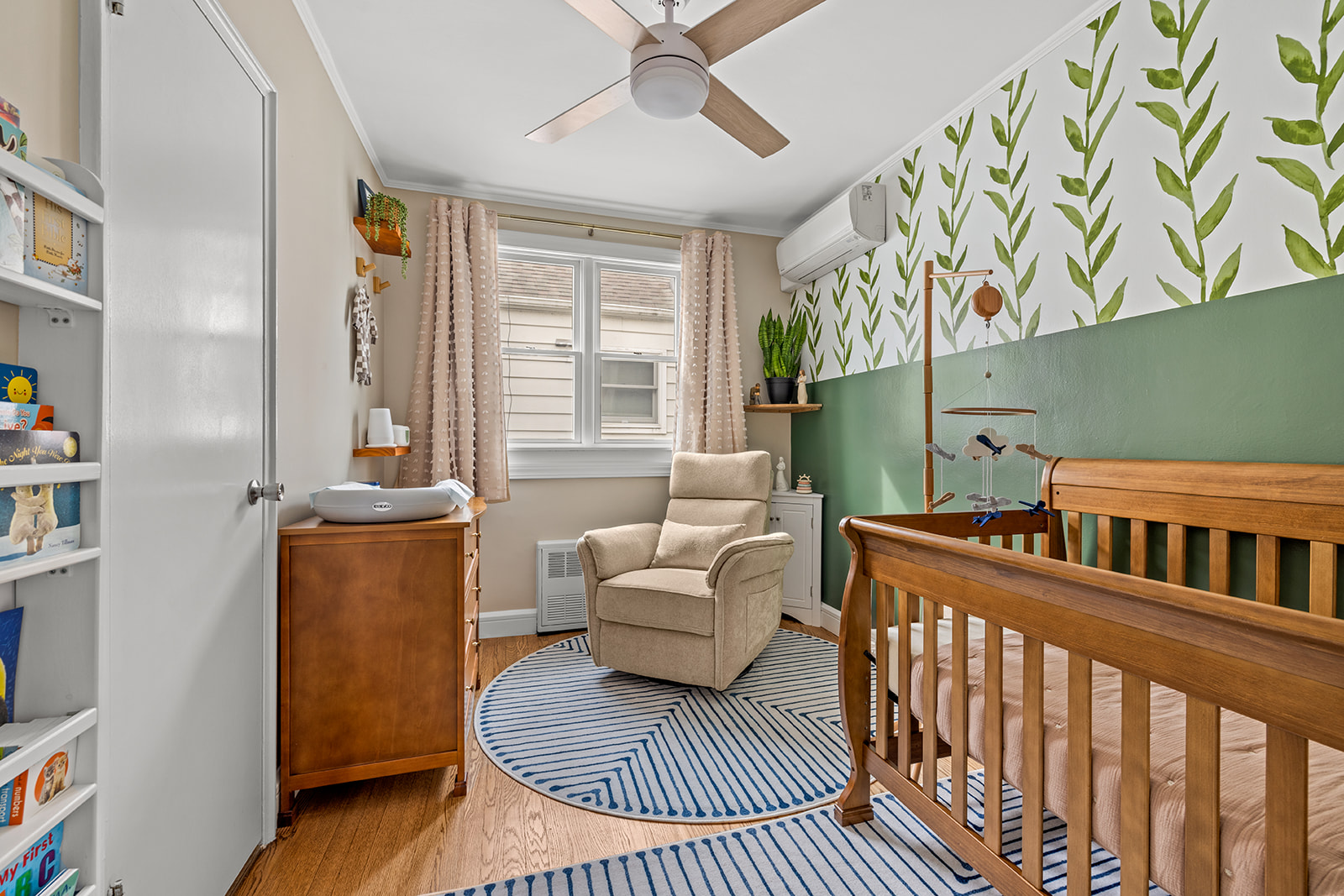 524 Beach 127th Street Queens, NY 11694 - Photo 7 of 18 a living room with furniture and a window