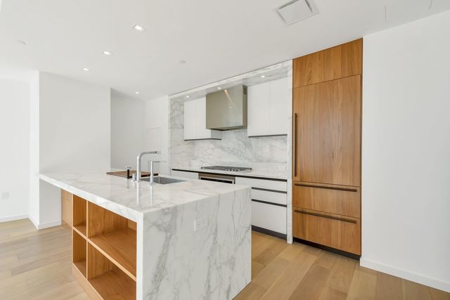 1 West End Avenue, Unit 16J Manhattan, NY 10069 - Photo 3 of 31