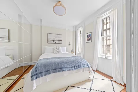 $645,000 | 317 West 93rd Street, Unit 1C | Upper West Side