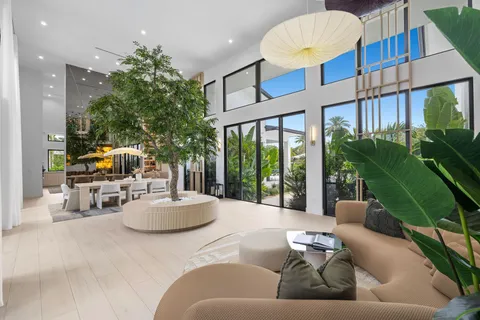 $5,985,000 | 14910 Southwest 16th Court, Davie, FL 33325