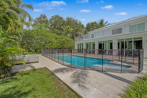 $5,650,000 | 5790 Southwest 96th Street, Pinecrest, FL 33156