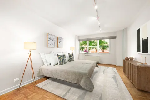 $999,000 | 70 East 10th Street, Unit 2P | Greenwich Village