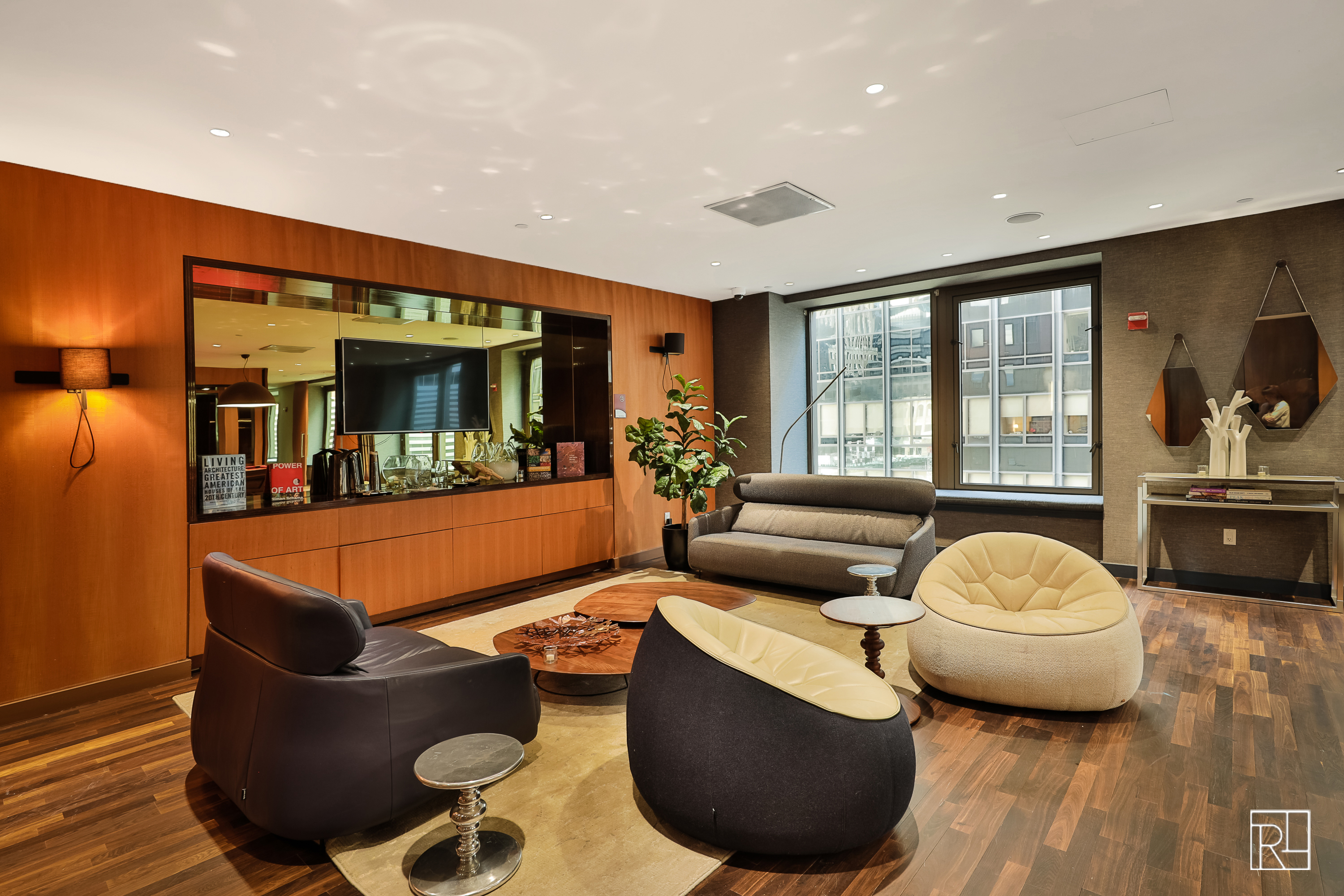 75 Wall Street, Unit 32J Manhattan, NY 10005 - Photo 18 of 30