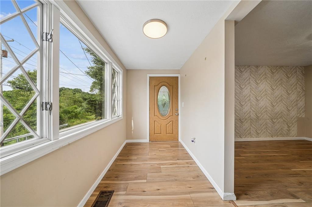 518 State Route Tarentum, PA 15084 - Photo 3 of 32 Gallery Image 3