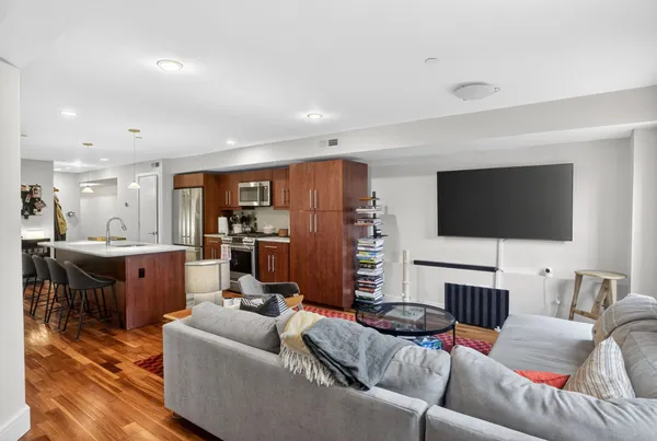$1,549,000 | 655 Tremont Street, Unit 6, Boston, MA 02118