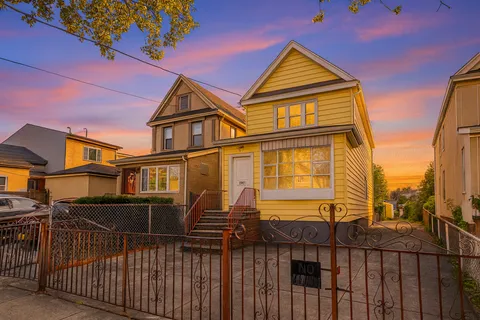 $999,000 | 2215 West 6th Street | Gravesend