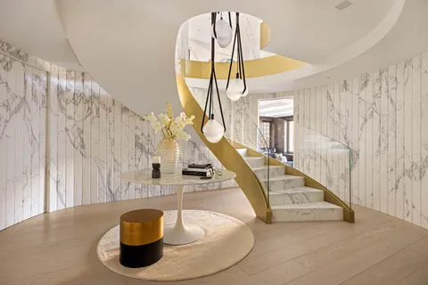 $18,900,000 | 230 Central Park South | Central Park South