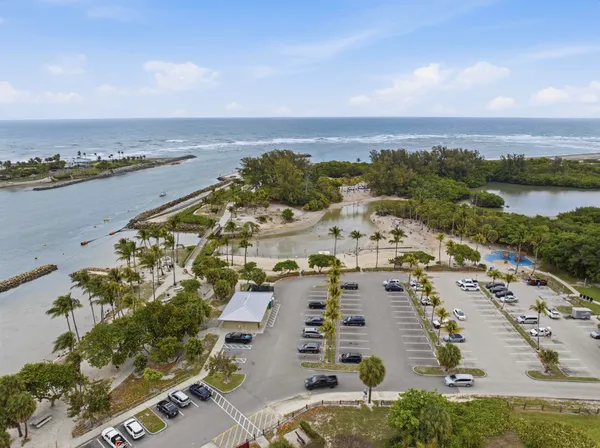 $759,000 | 18546 Lake Bend Drive, Jupiter, FL 33458