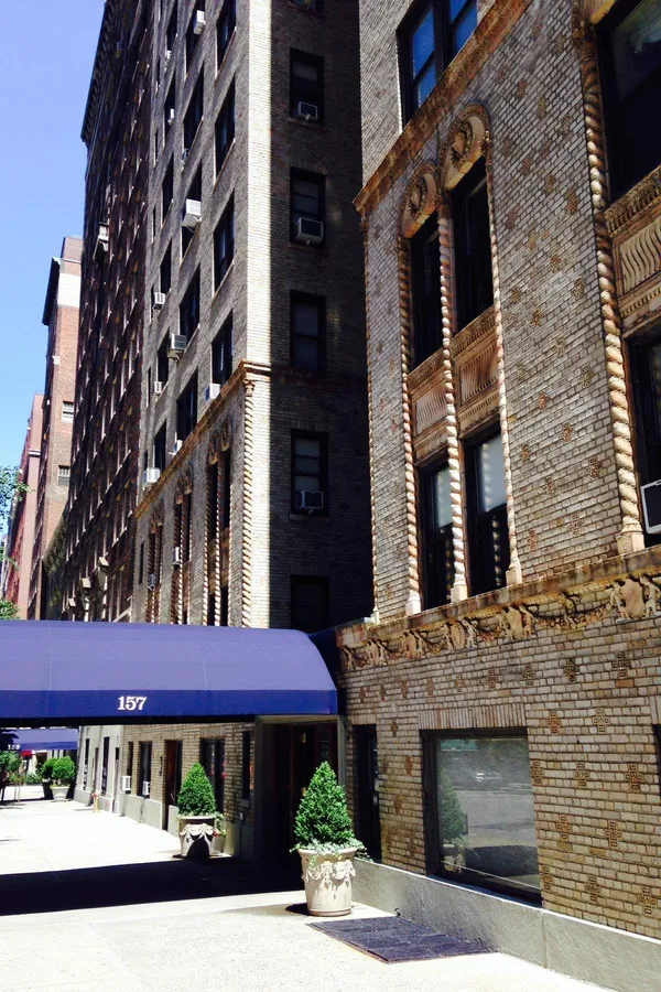$3,400 | 157 East 72nd Street, Unit 8B | Lenox Hill