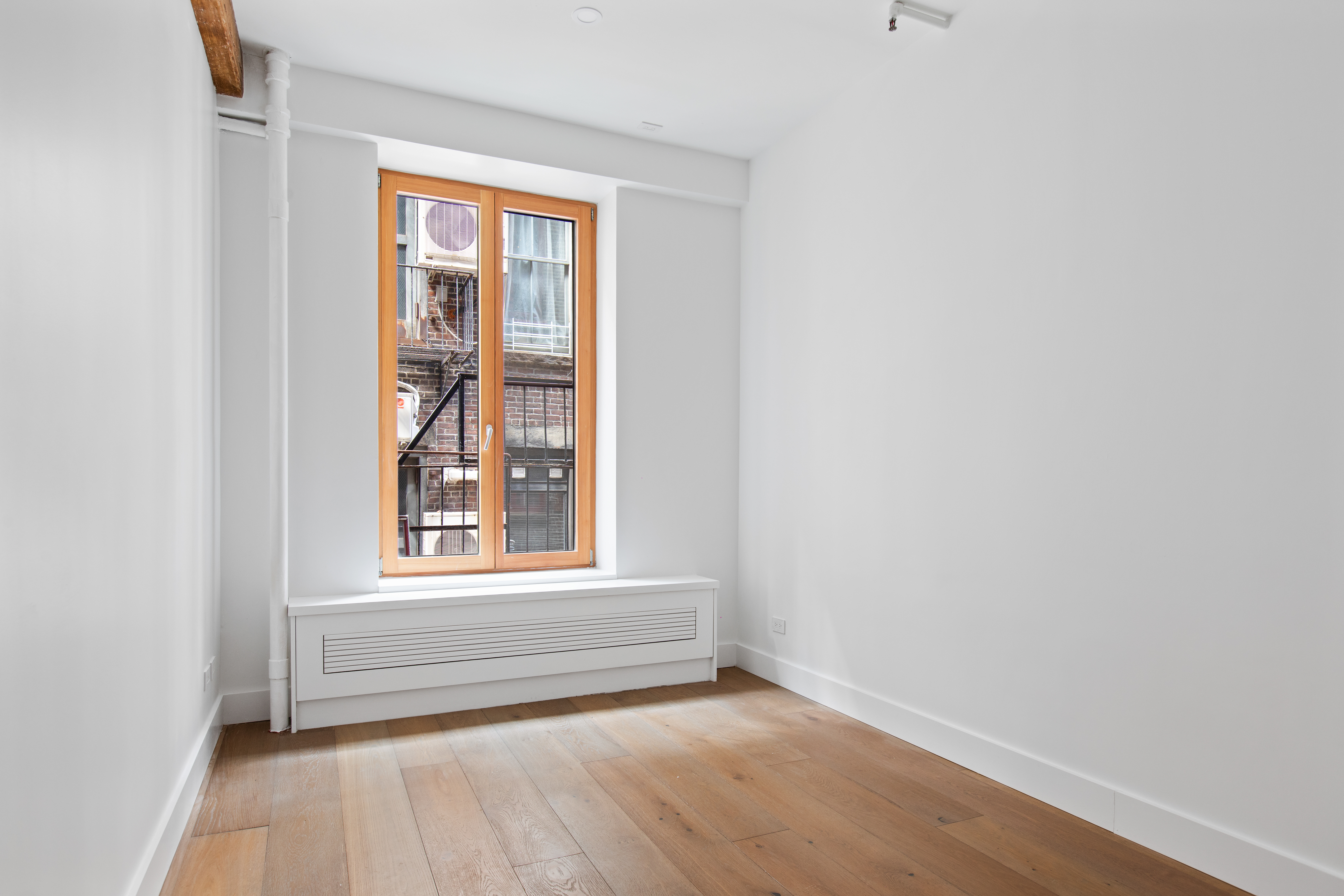 186 Franklin Street, Unit 4 Manhattan, NY 10013 - Photo 8 of 12