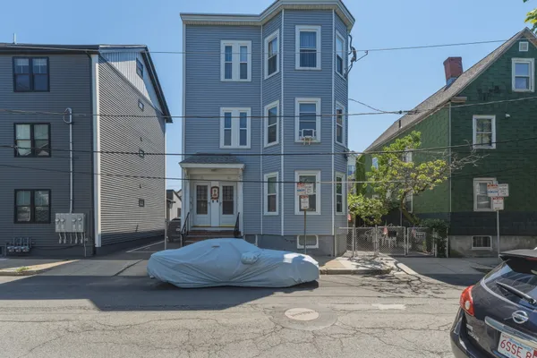 $1,950,000 | 20 Hunting Street, Cambridge, MA 02141