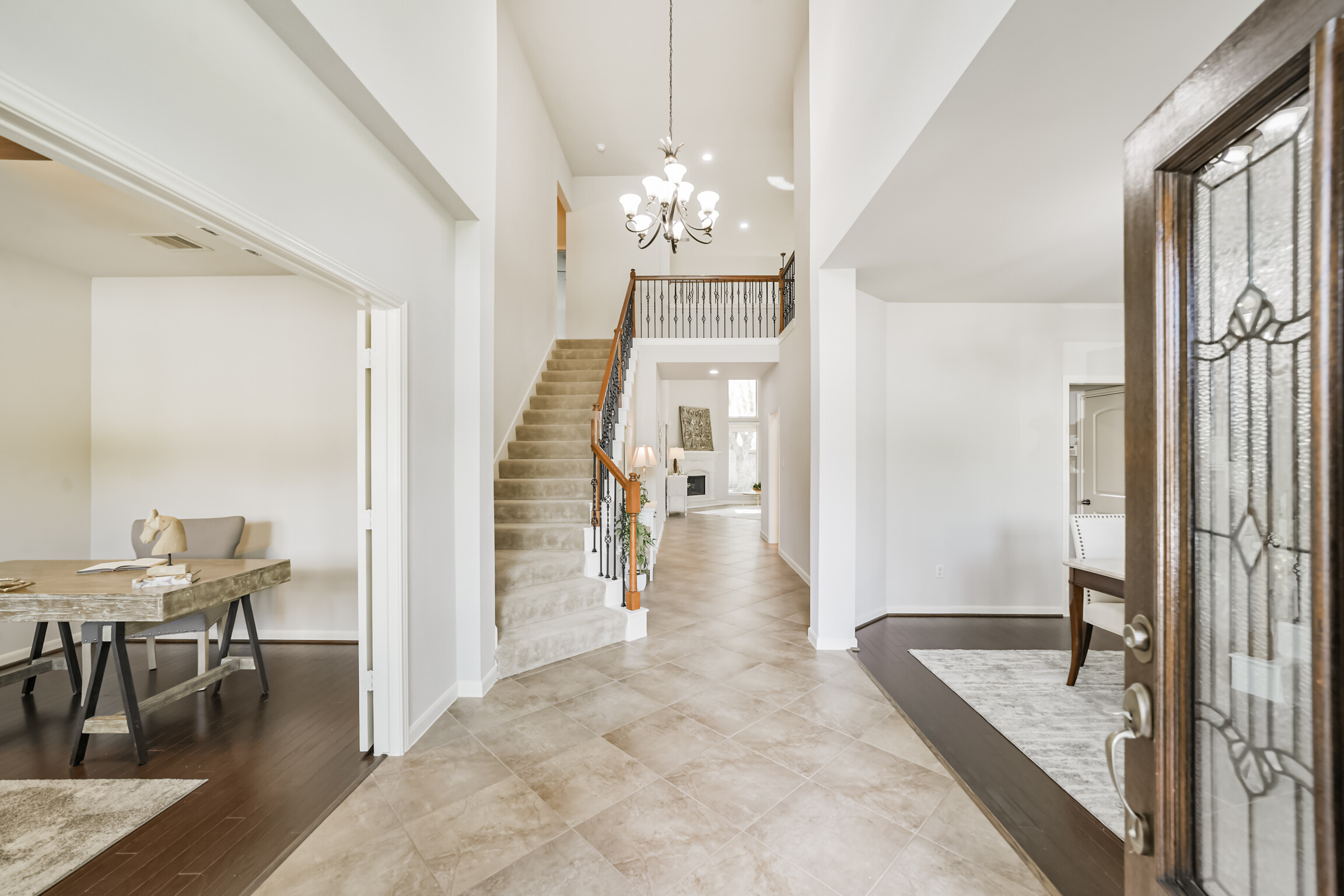 13607 Breakwater Path Loop Houston, TX 77044 - Photo 8 of 47