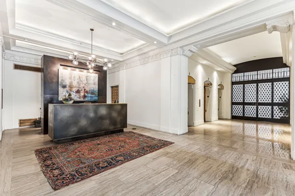 $255,000 | 111 South 15th Street, Unit 2106, Philadelphia, PA 19102