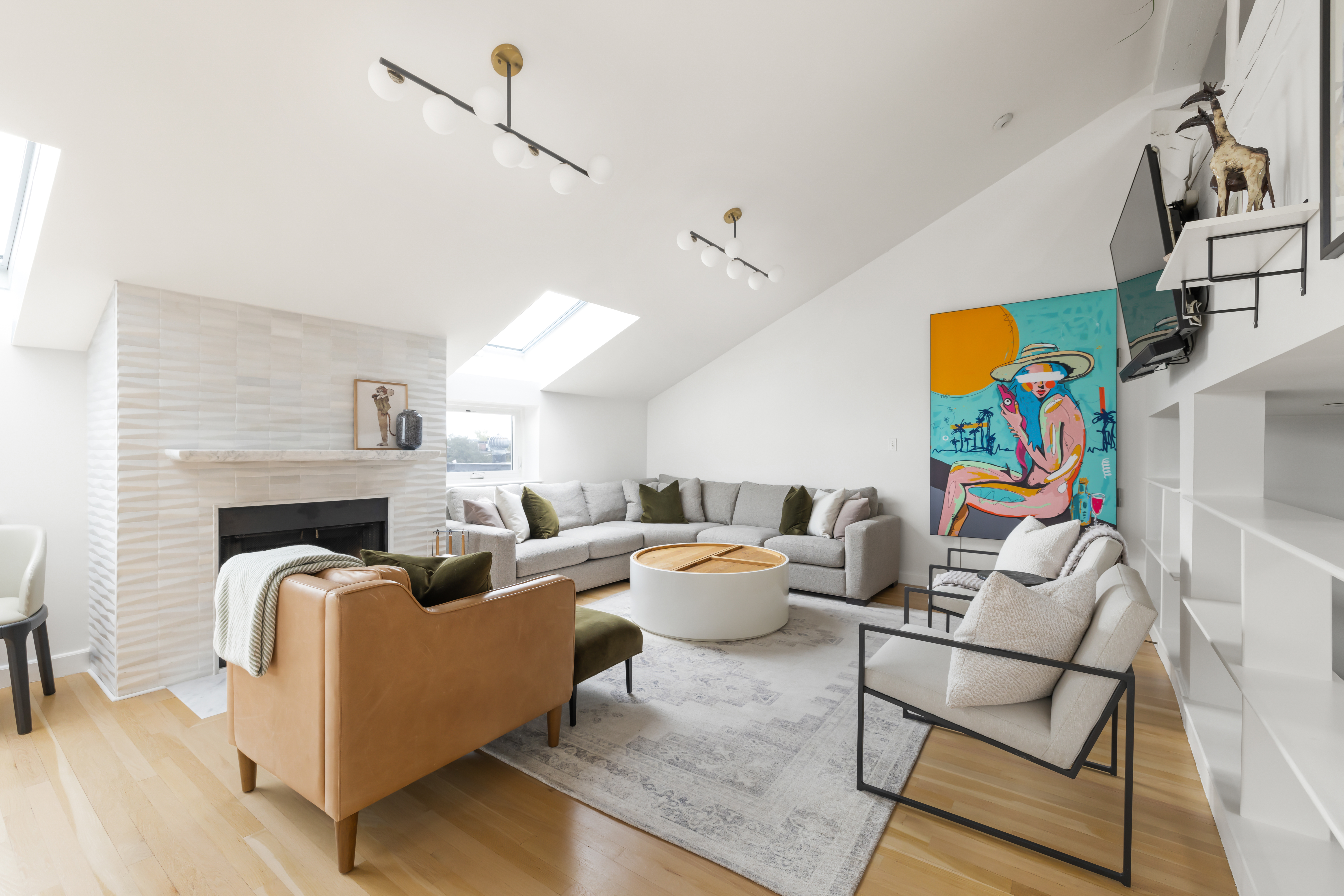 130 Appleton Street, Unit 5B Boston, MA 02116 - Photo 1 of 25 Gallery Image 1