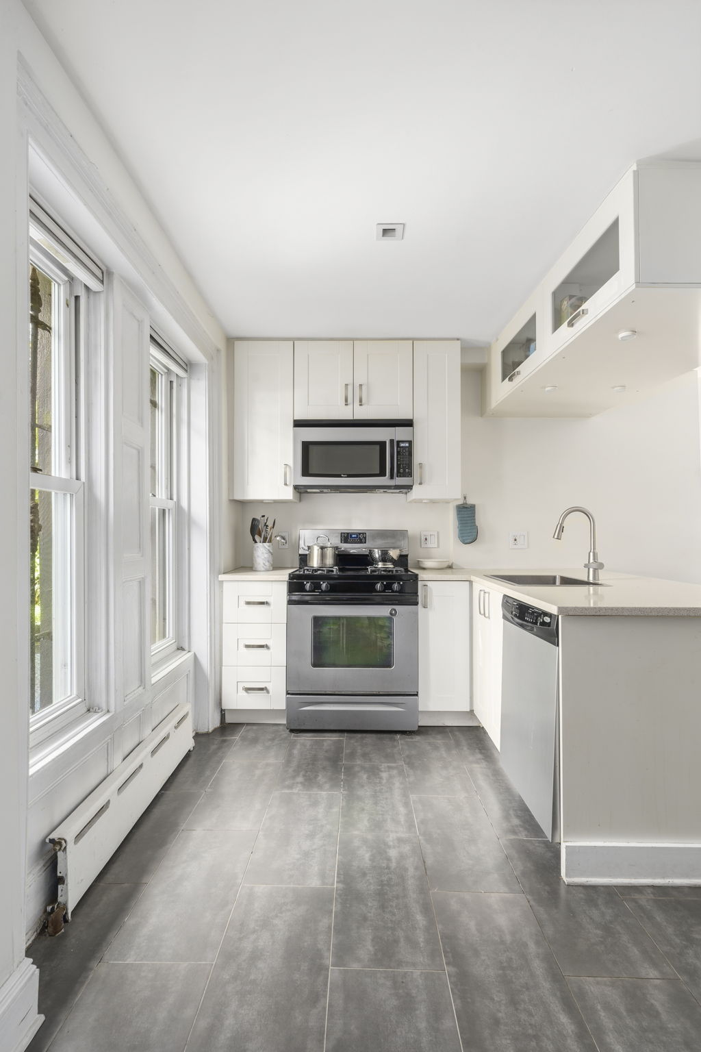46 Cambridge Place, Unit 1 Brooklyn, NY 11238 - Photo 2 of 9