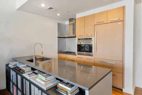 $2,650,000 | 120 North 7th Street, Unit PH4B | Williamsburg