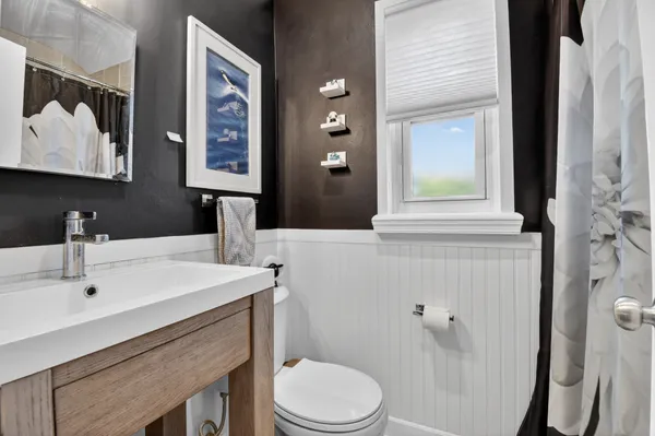 $869,000 | North Buchanan Street, Arlington, VA 22207