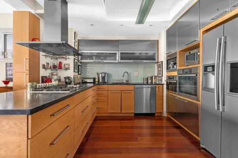 $2,300,000 | 123 Baxter Street, Unit 6B | Little Italy