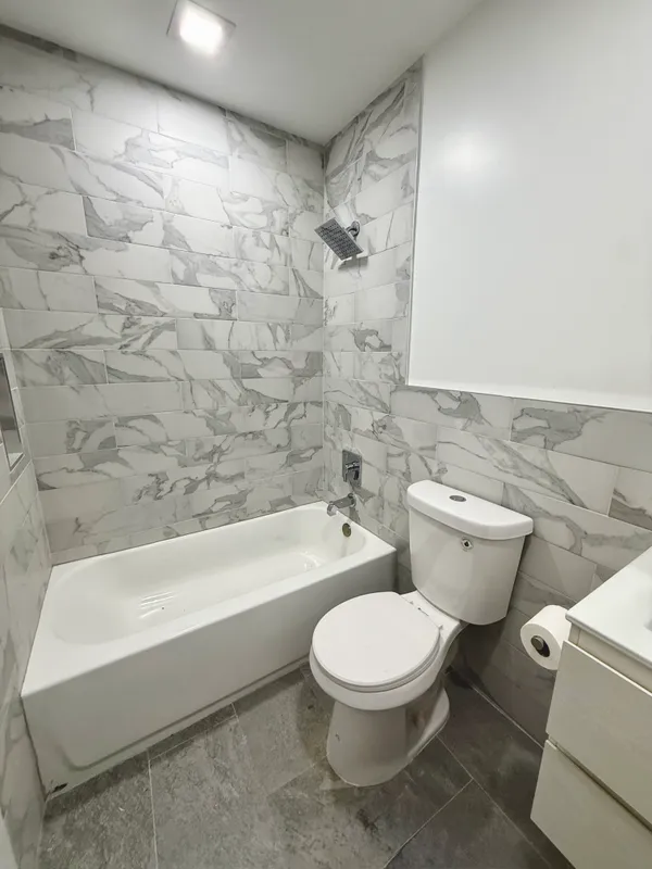 $4,100 | 132 Remsen Street, Unit 9 | Brooklyn Heights