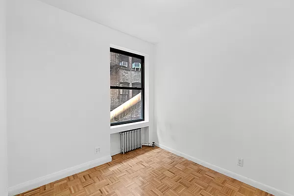 Broome Street Manhattan, NY 10013 - Photo 9 of 11 Gallery Image 9