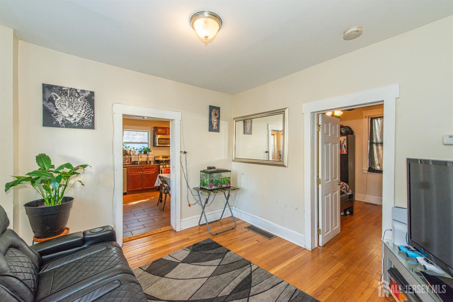 495 Bound Brook Road Dunellen, NJ 08812 - Photo 4 of 24