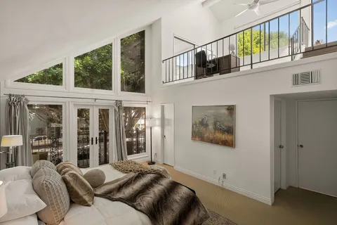 $1,795,000 | 914 2nd Street, Unit A, Santa Monica, CA 90403