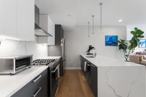 $4,900 | 54 Pleasant Street, Unit 9, Boston, MA 02125