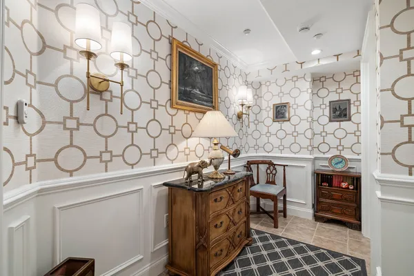 $995,000 | 1702 North Park Drive, Unit 25, Wilmington, DE 19806