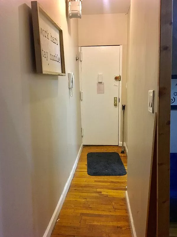 317 East 75th Street, Unit 22 Manhattan, NY 10021 - Photo 2 of 7