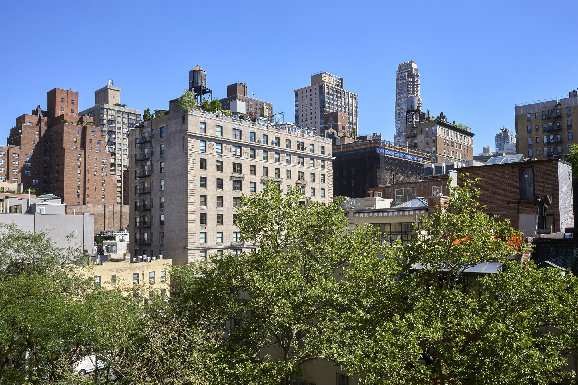 125 East 74th Street, Unit 6D Manhattan, NY 10021 - Photo 6 of 15