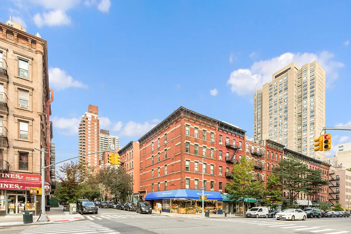 1582 York Avenue, Unit 5D Manhattan, NY 10028 - Photo 6 of 10