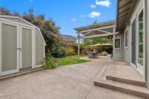 $775,000 | 356 Wilson Lane, Windsor, CA 95492