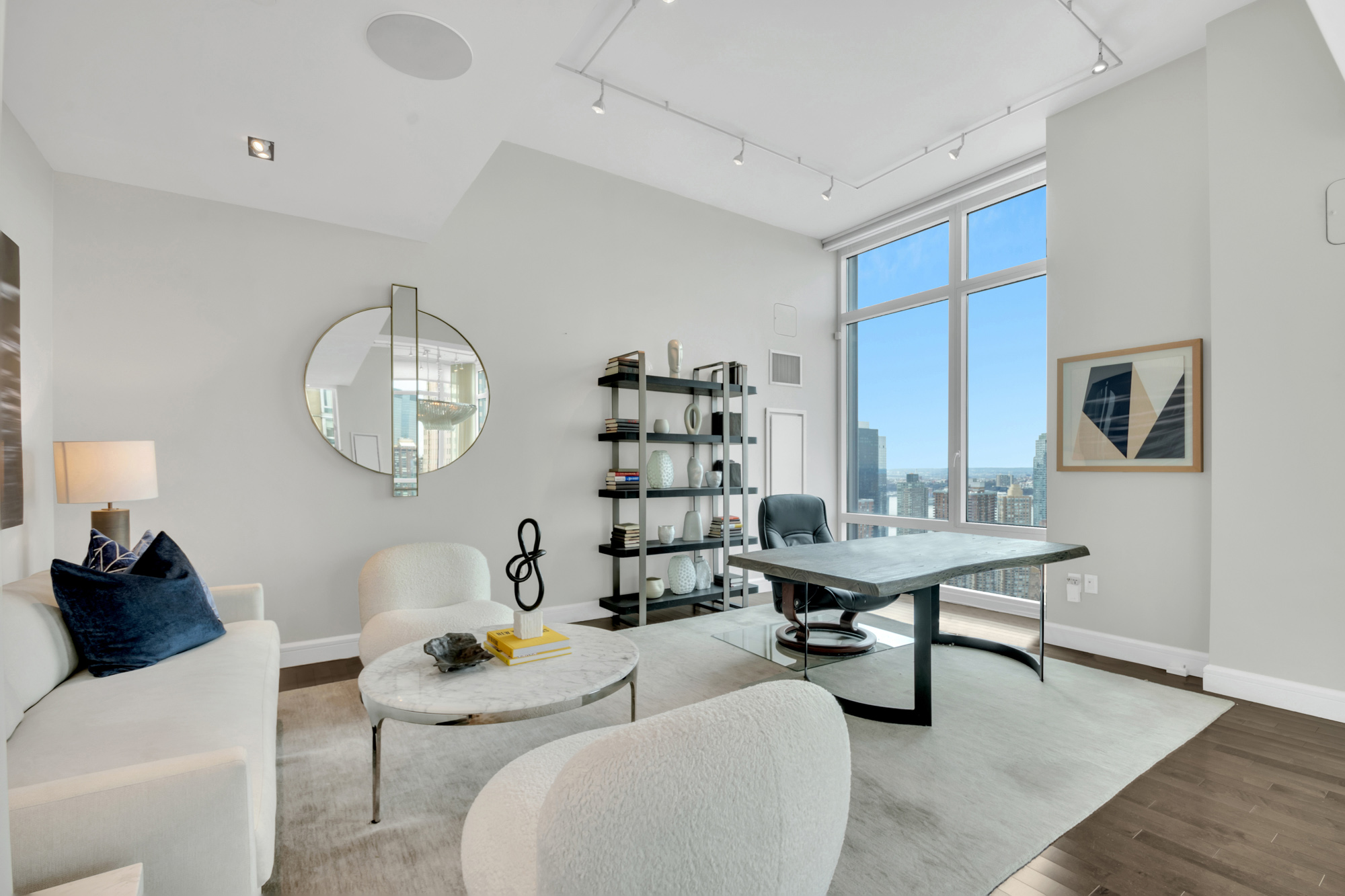 247 West 46th Street, Unit PH//2 Manhattan, NY 10036 - Photo 8 of 17