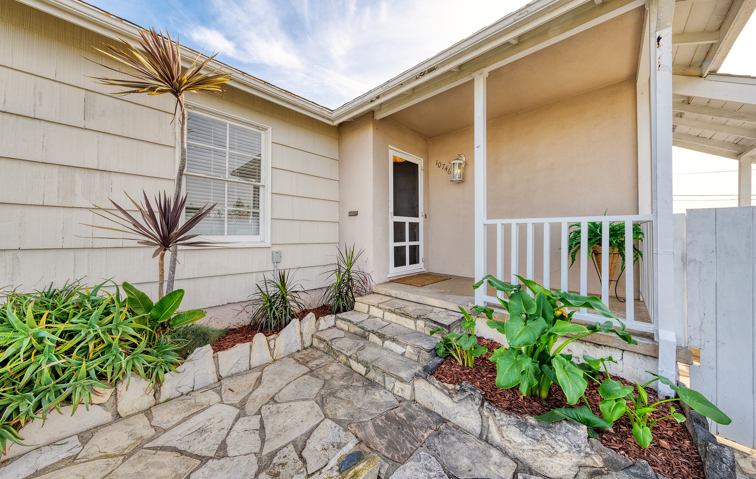 10746 Cranks Road Culver City, CA 90230 - Photo 3 of 33