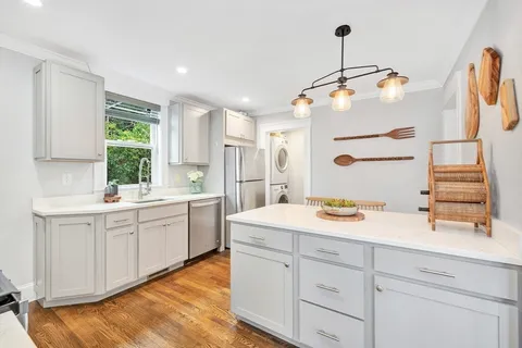 $559,000 | Hyde Park Avenue, Boston, MA 02131