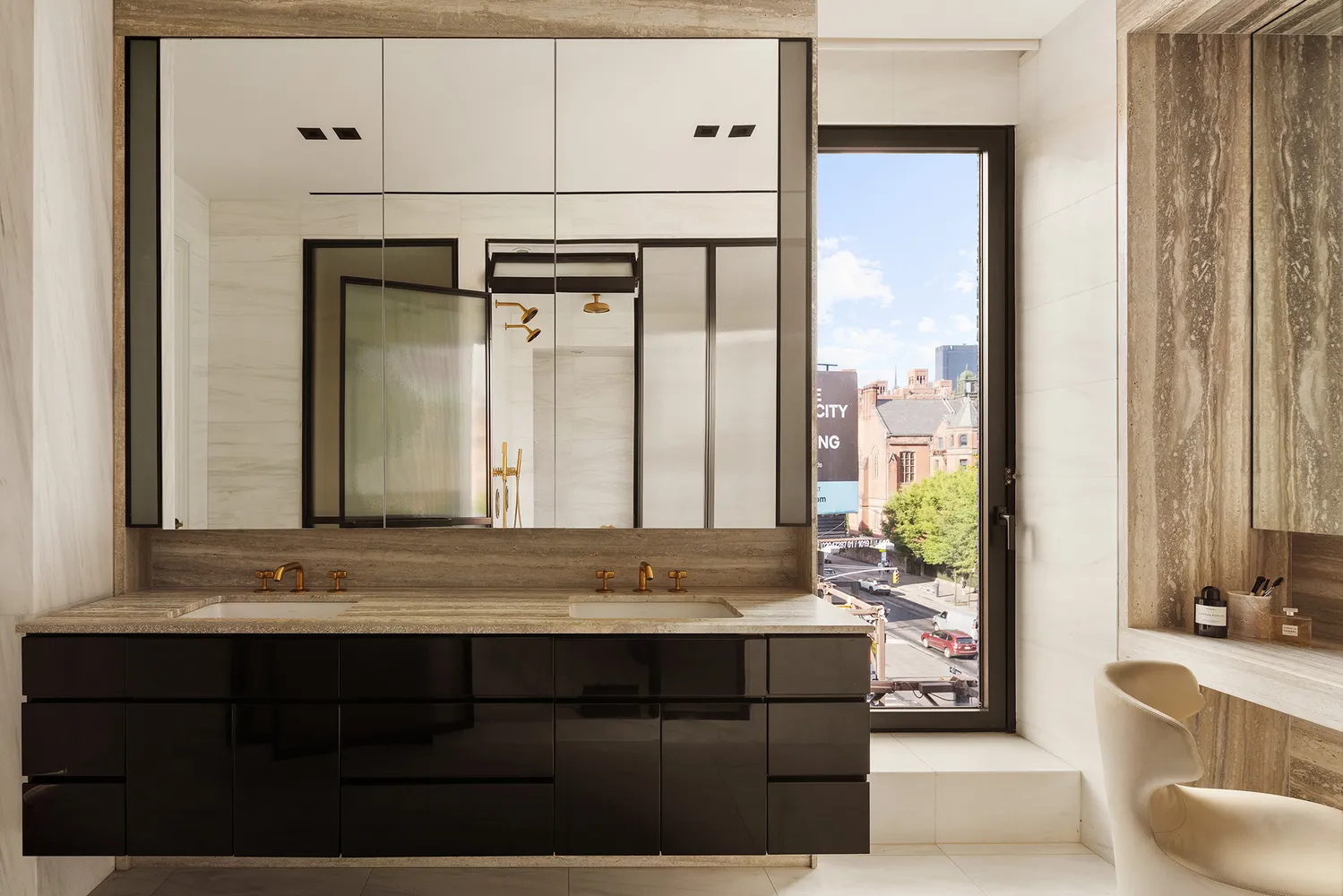 $3,950,000 | 505 West 19th Street, Unit 4C | Chelsea