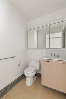 $990,000 | 415 Main Street, Unit 9D | Roosevelt Island