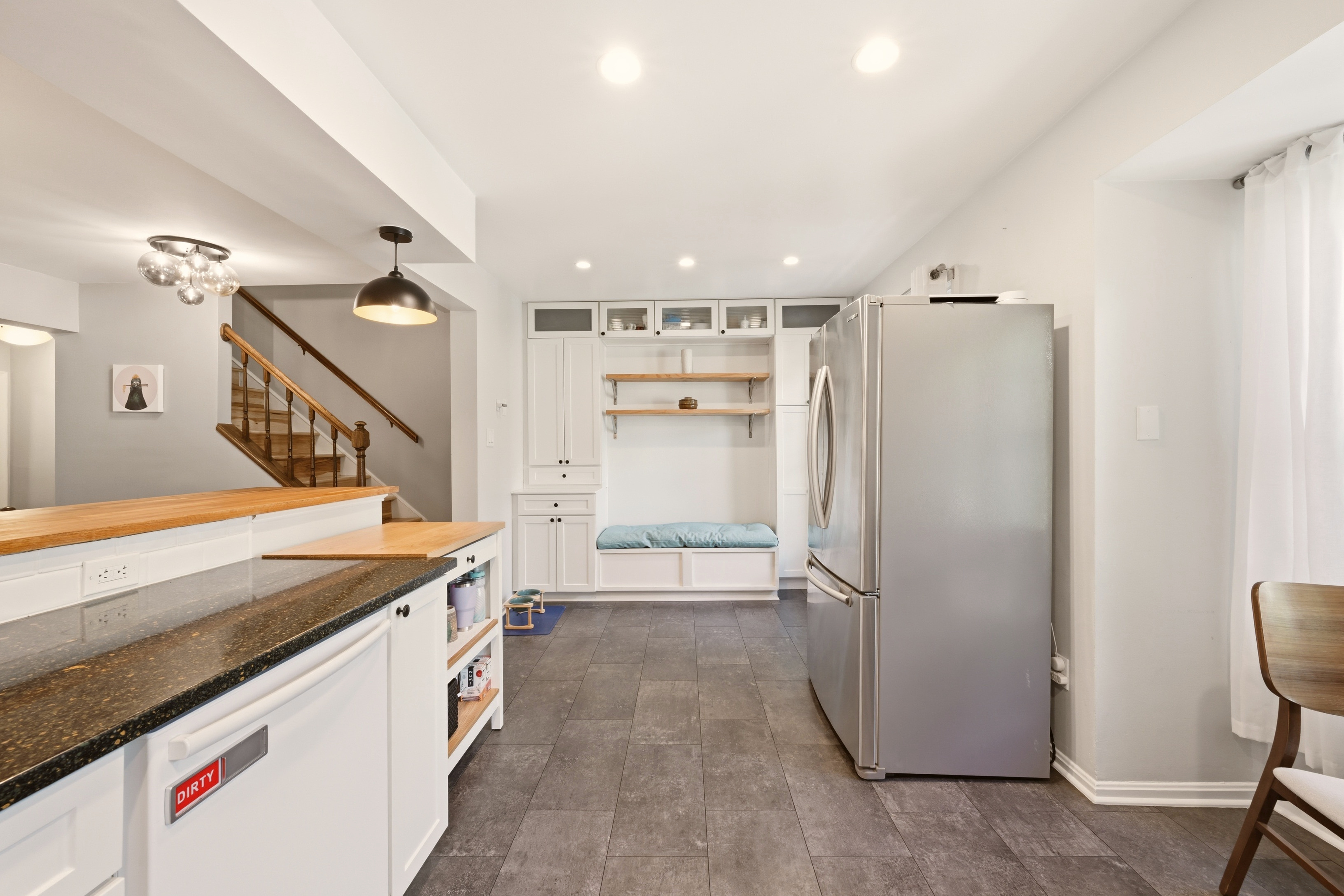 1111 Fairview Court Silver Spring, MD 20910 - Photo 11 of 38