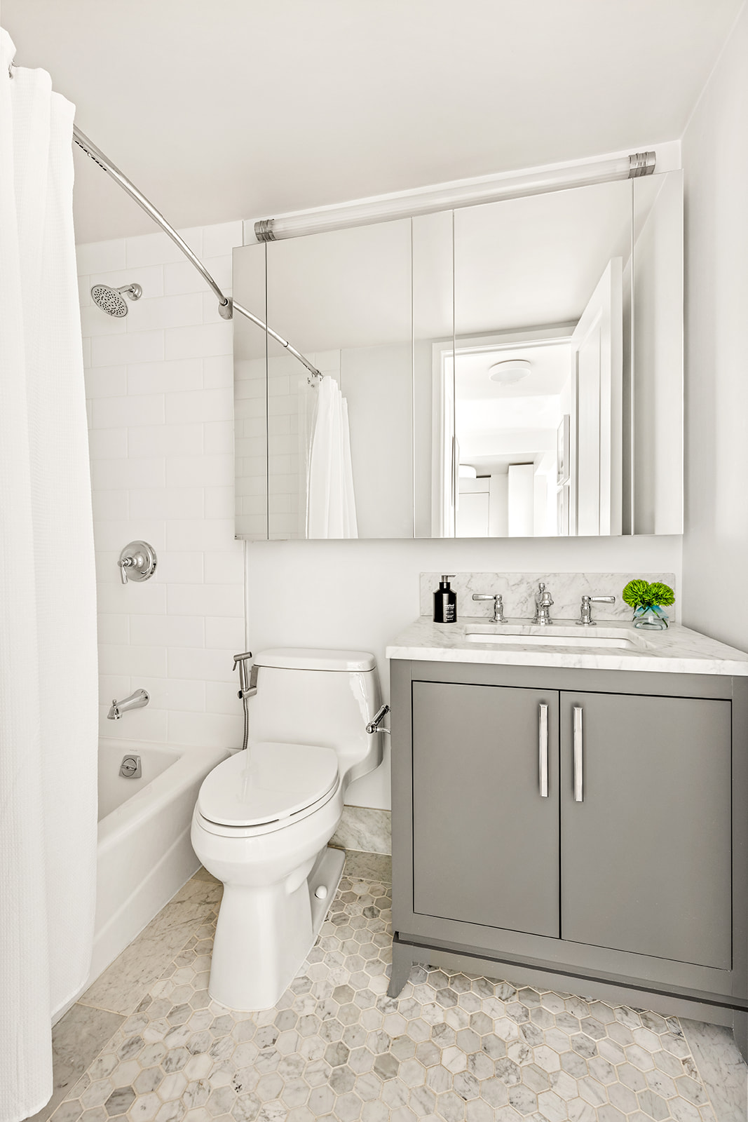 200 East 94th Street, Unit 518 Manhattan, NY 10128 - Photo 6 of 8