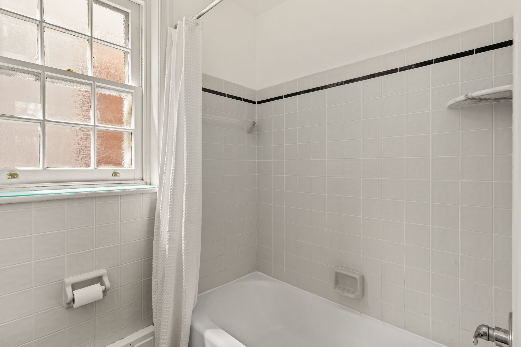 2208 Rittenhouse Square Philadelphia, PA 19103 - Photo 20 of 27