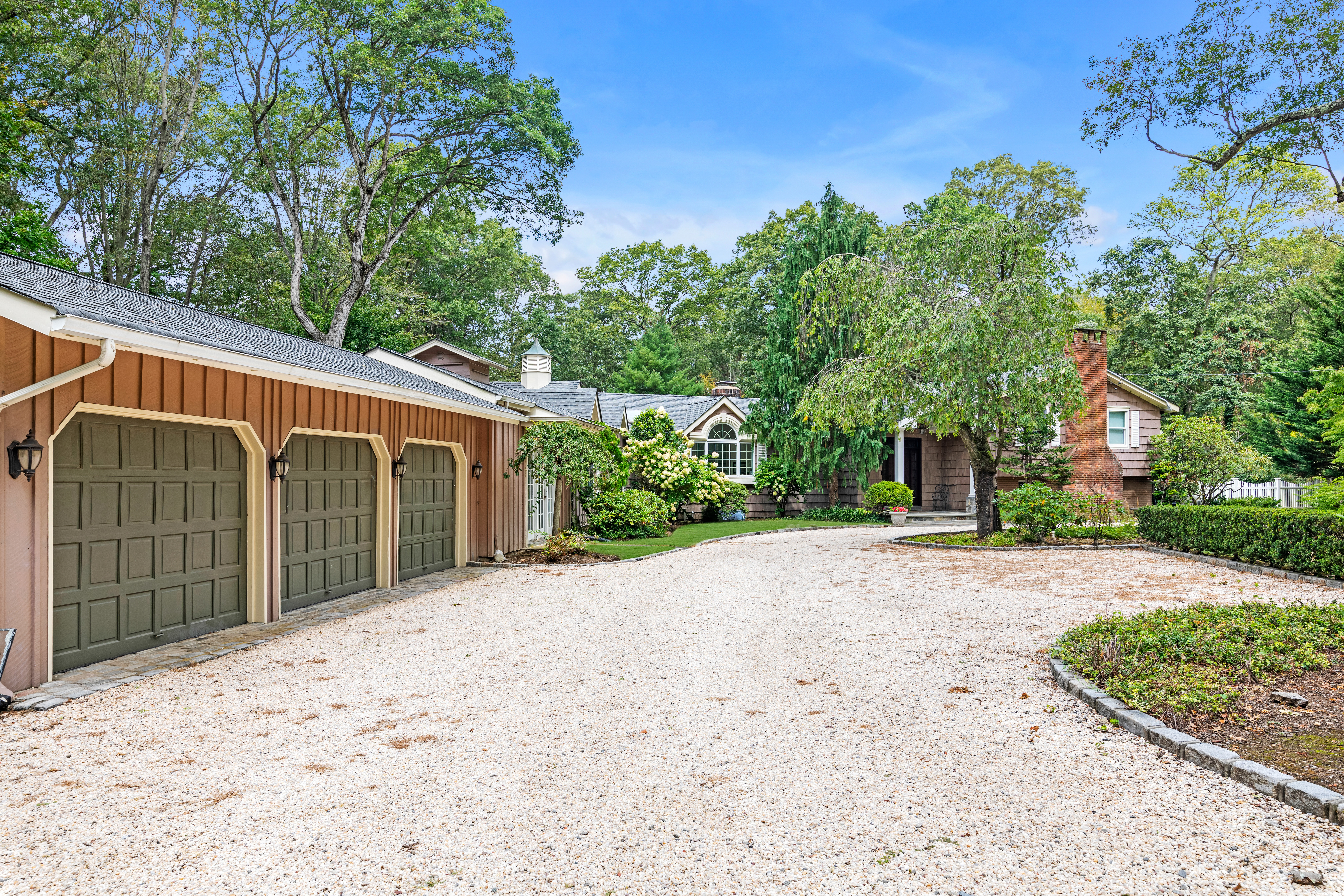 11 Quaker Ridge Road Brookville, NY 11545 - Photo 29 of 34