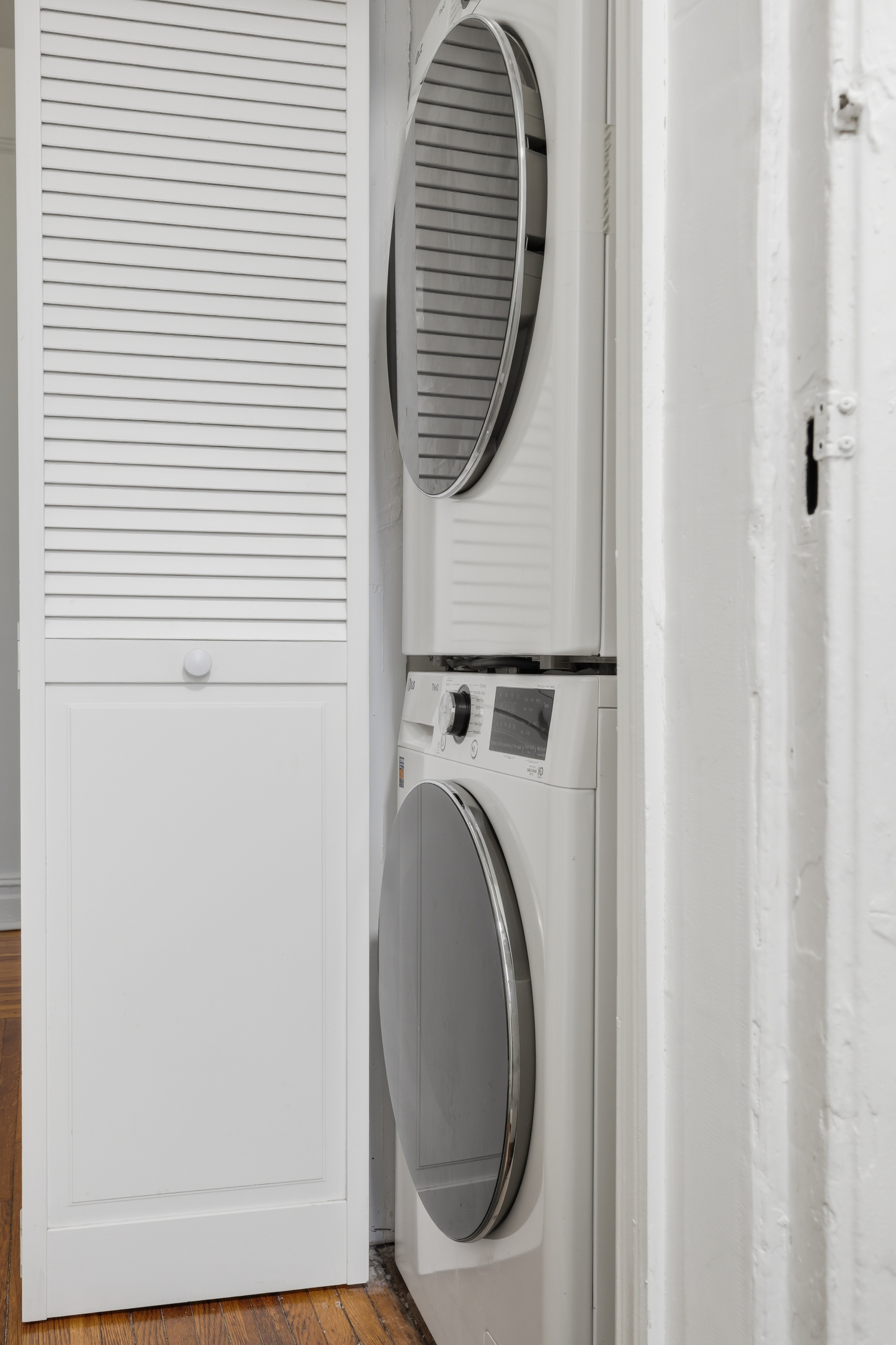 80 Avenue P, Unit D14 Brooklyn, NY 11204 - Photo 11 of 19 a close view of a utility room with dryer and washer