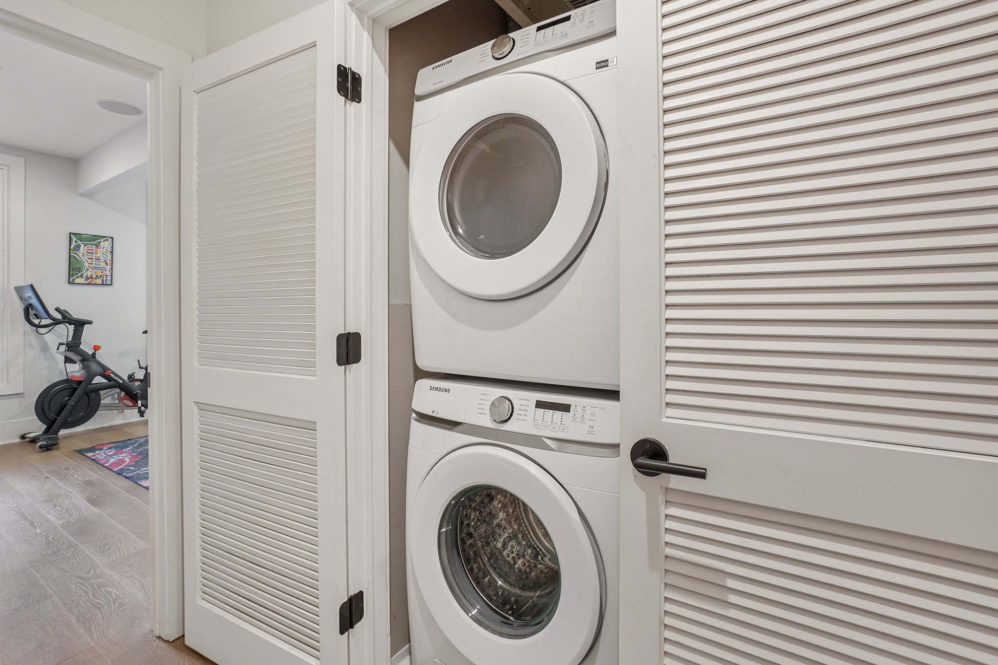 1682 Irving Street Northwest, Unit 2 Washington, DC 20010 - Photo 19 of 31