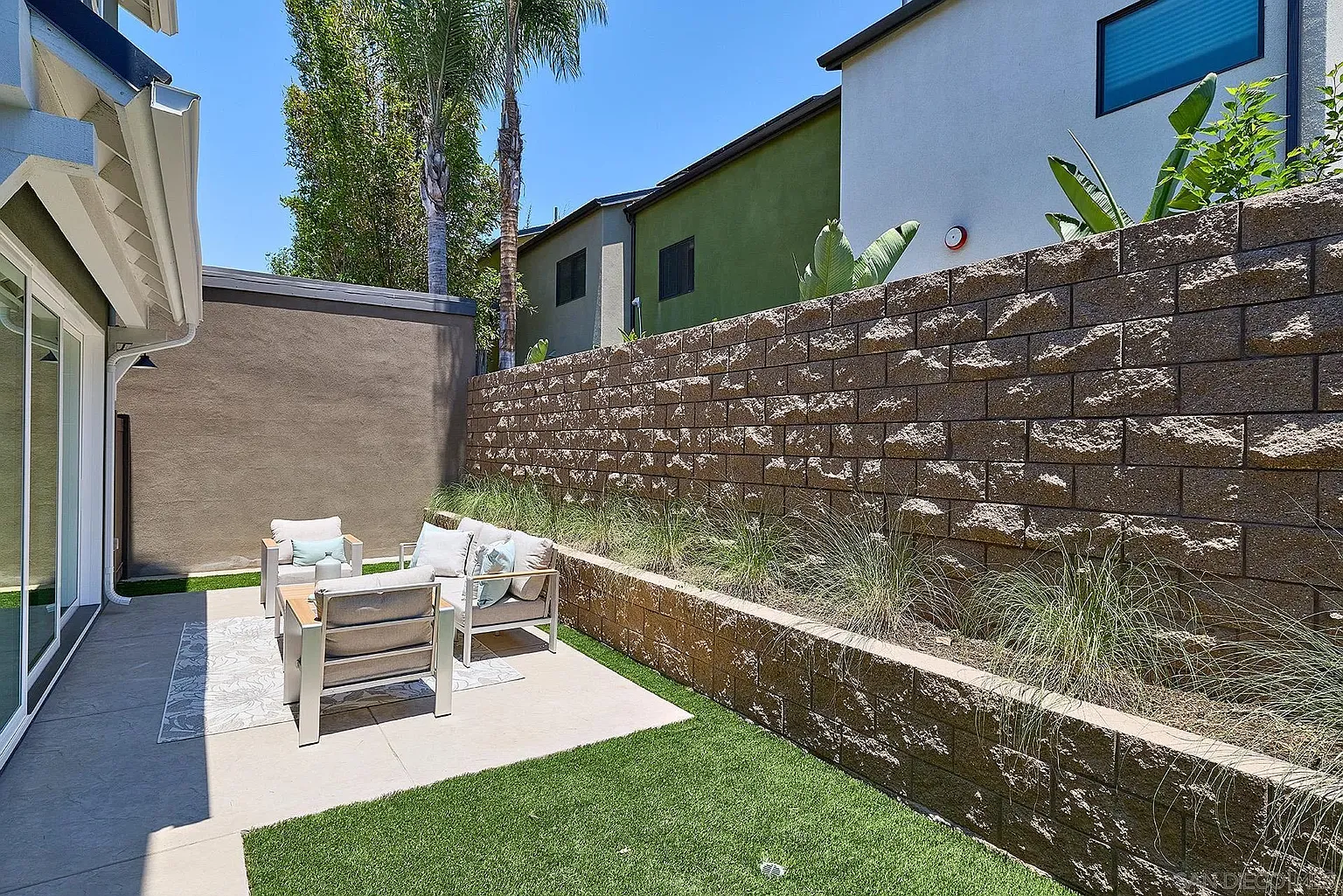 567 North Vulcan Avenue Encinitas, CA 92024 - Photo 18 of 49