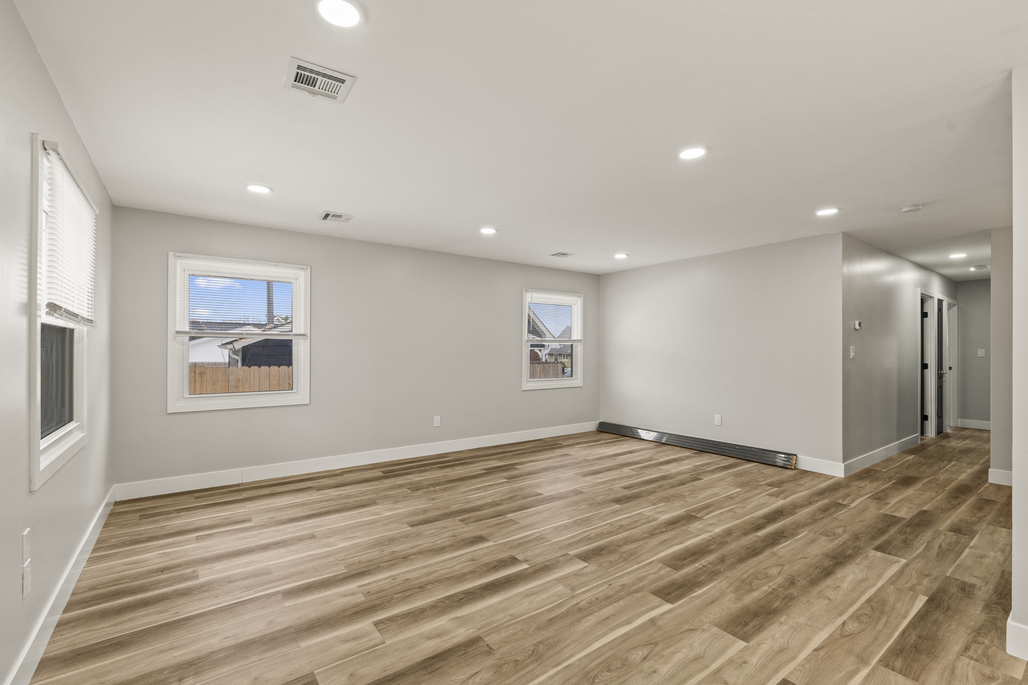 24 Pilgrim Lane Willingboro, NJ 08046 - Photo 7 of 41