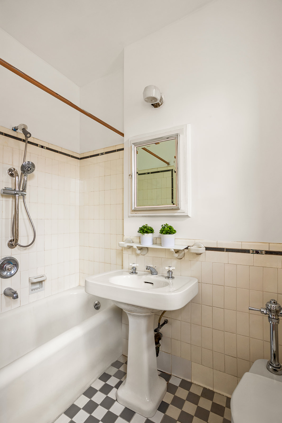 33-51 80th Street, Unit 22 Queens, NY 11372 - Photo 11 of 16
